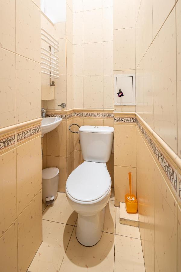 3 Bedrooms Royal Italian Style In An Austrian Building, Parking, Balcony Liov Exterior foto
